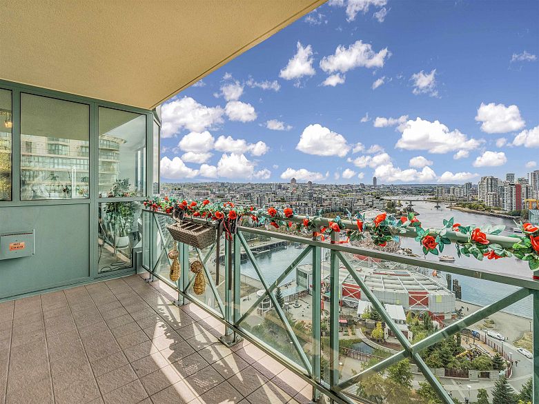 2302 1188 Quebec Street