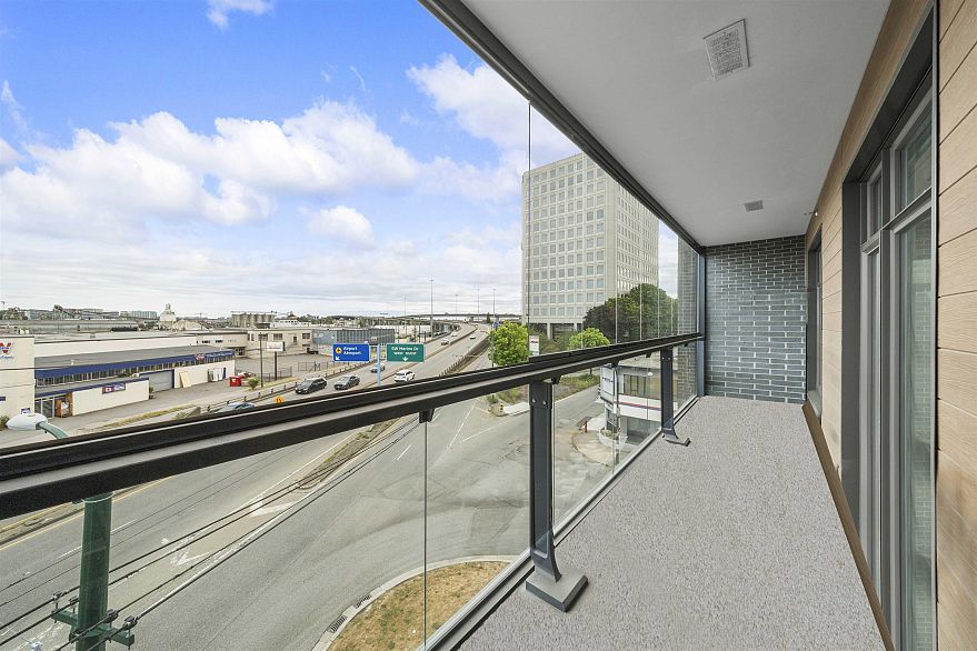 301 8888 Osler Street