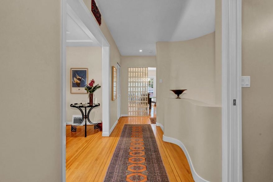 7187 Marguerite Street