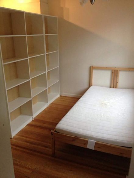 412 1205 Howe Street