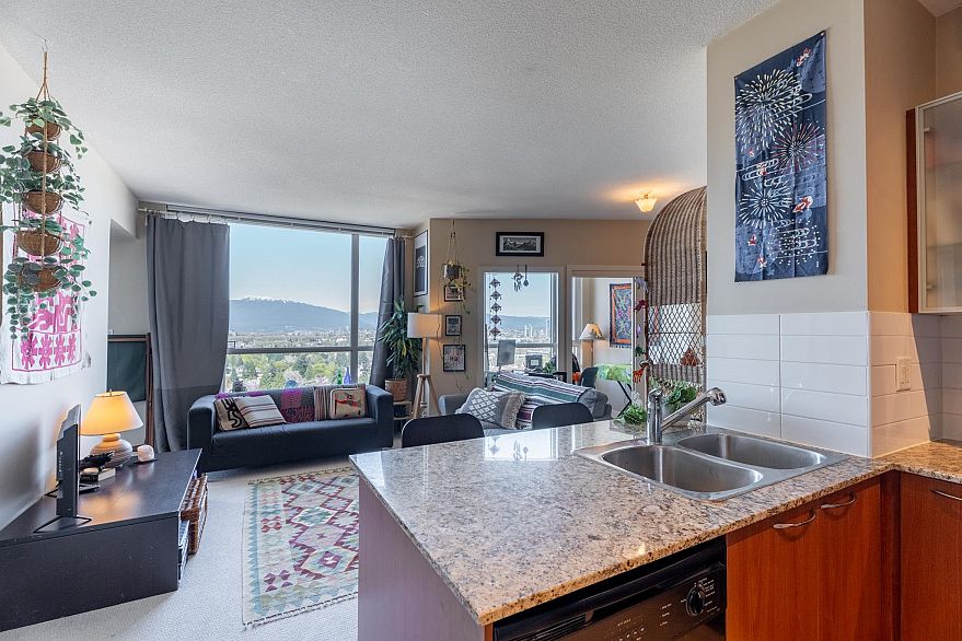 1506 4028 Knight Street