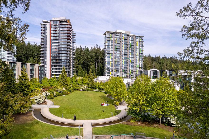 101 3487 Binning Road