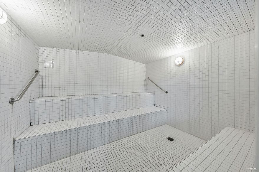 806 590 Nicola Street