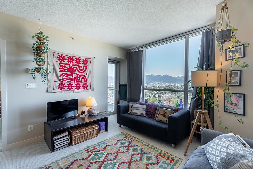 1506 4028 Knight Street