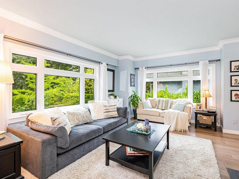 3706 W King Edward Avenue