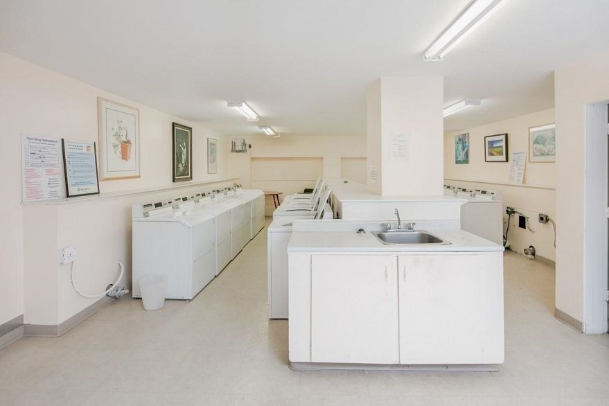 1908 1850 COMOX STREET, Vancouver BC V6G 2P4