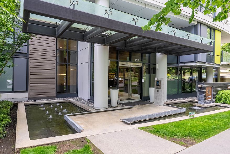 101 3487 Binning Road
