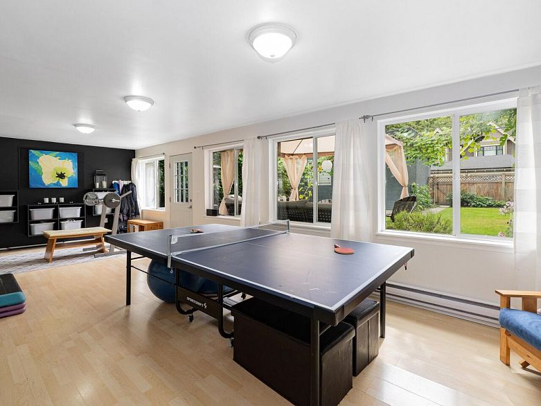 3706 W King Edward Avenue