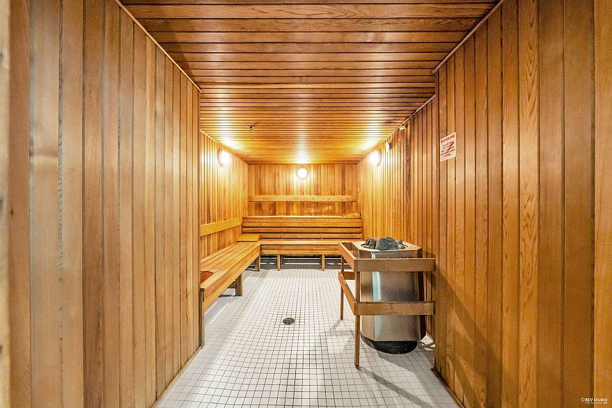 806 590 Nicola Street