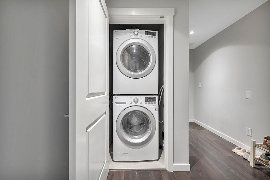 2309 5628 Birney Avenue