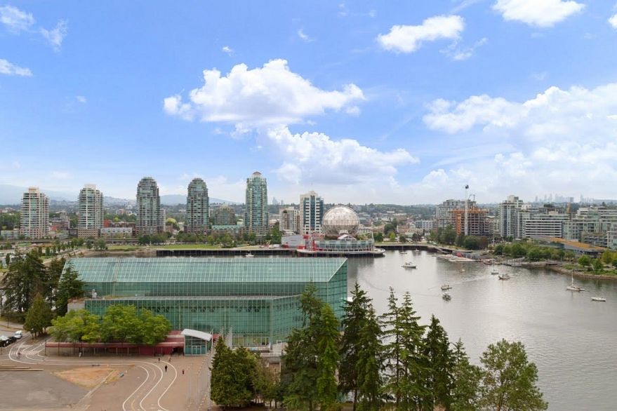 1902 33 Smithe Street