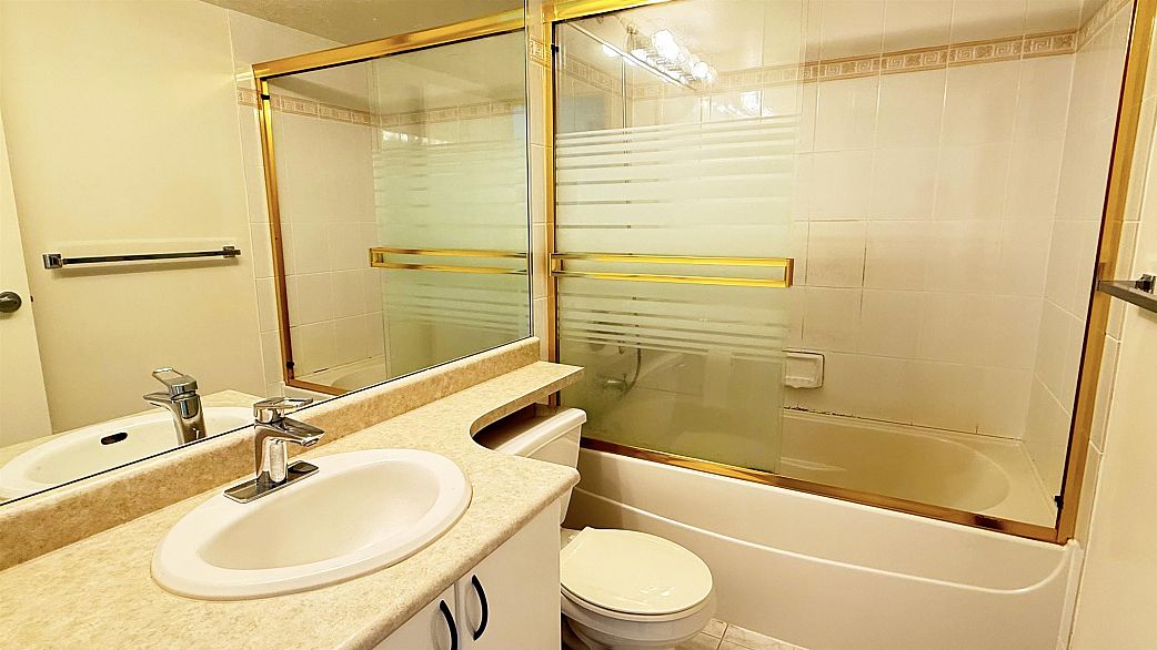 1001 2733 Chandlery Place