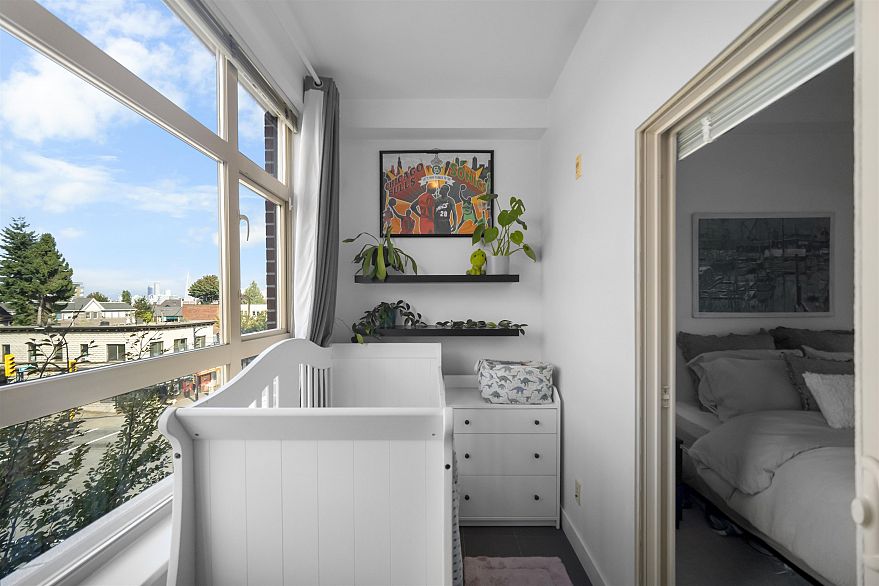 402 2828 Main Street