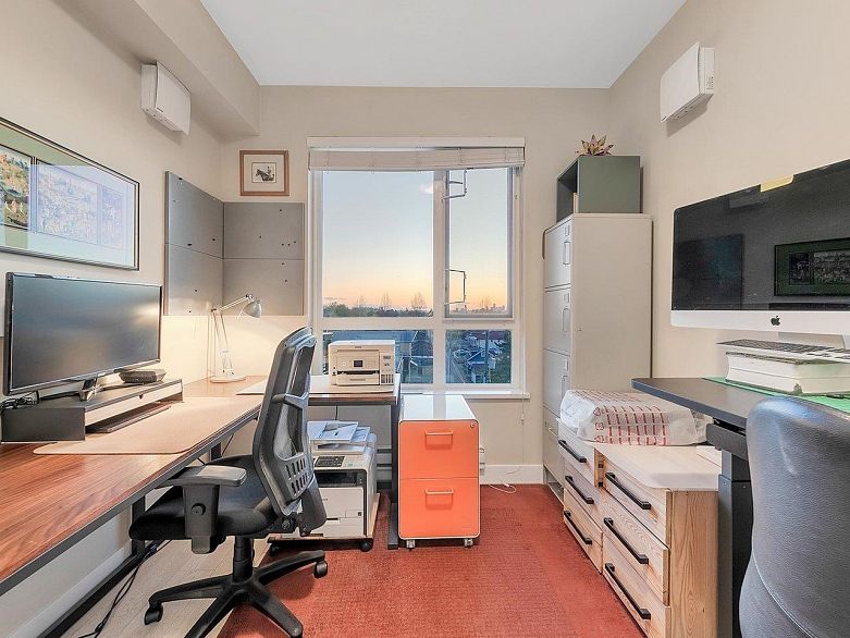 PH5 2889 E 1st Avenue