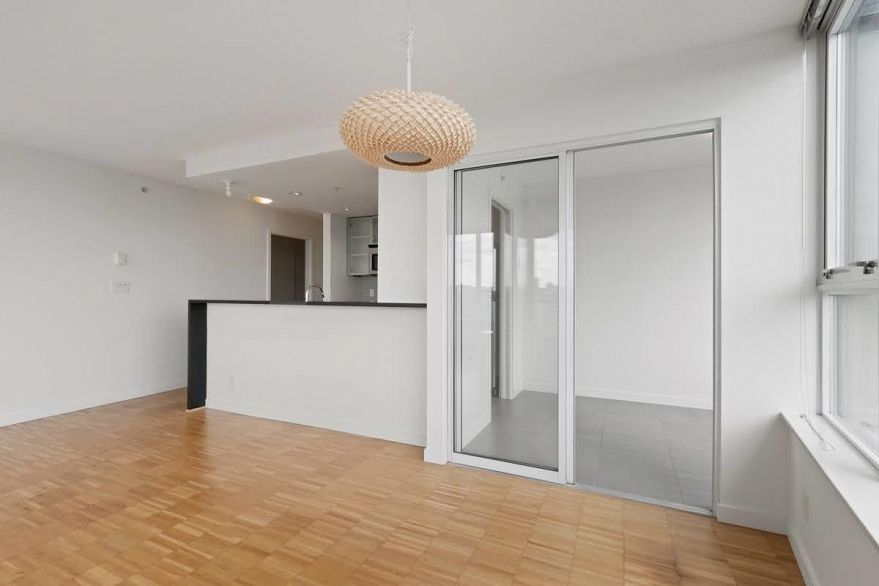 1902 33 Smithe Street