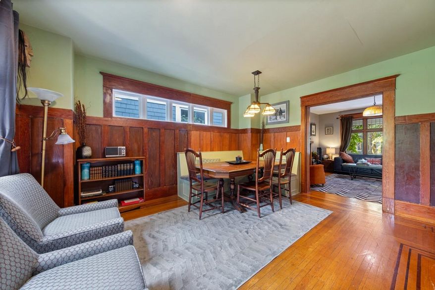 2220 Stephens Street