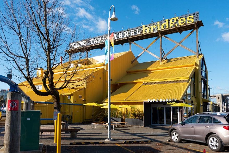 408 1635 W 3rd Avenue