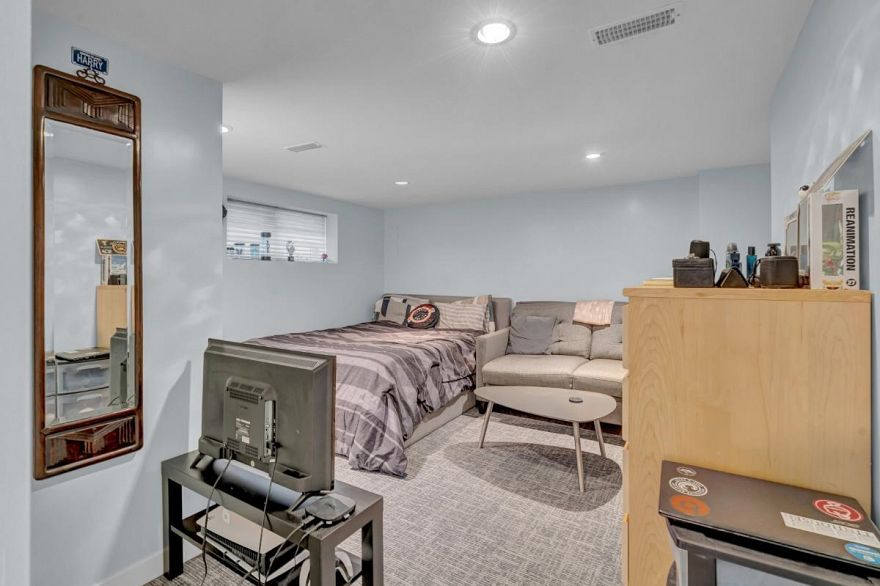 7187 Marguerite Street