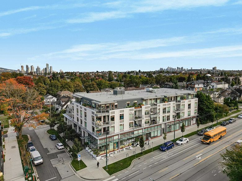 202 2408 Grant Street