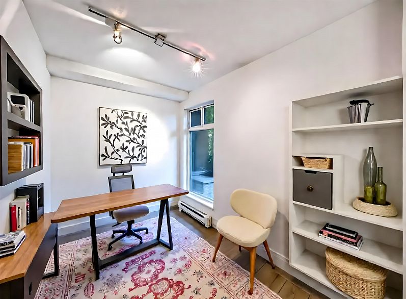 215 3727 W 10th Avenue