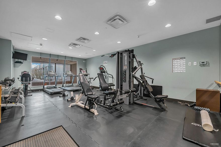 806 590 Nicola Street