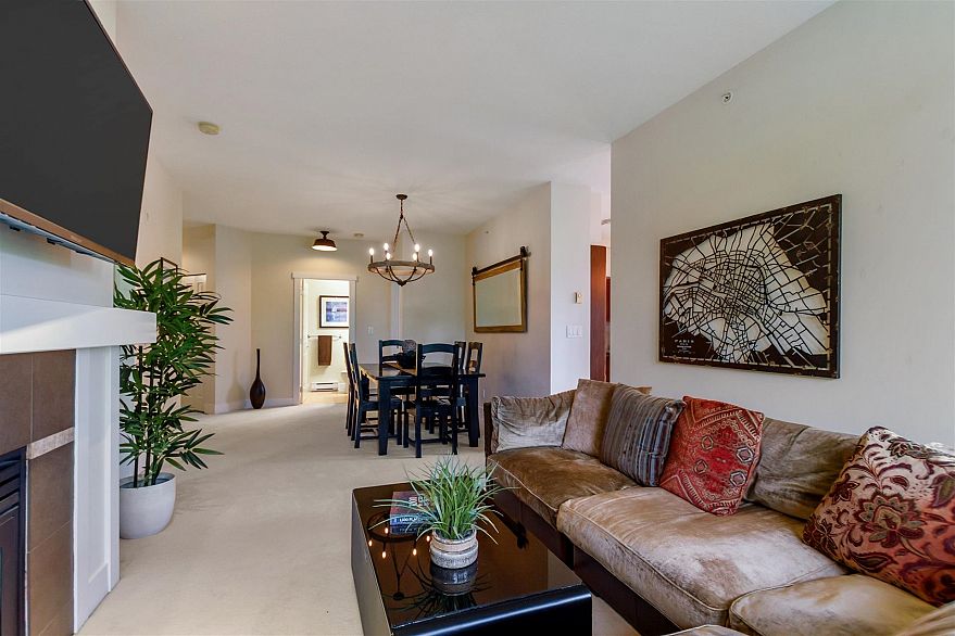 404 2388 Western Parkway