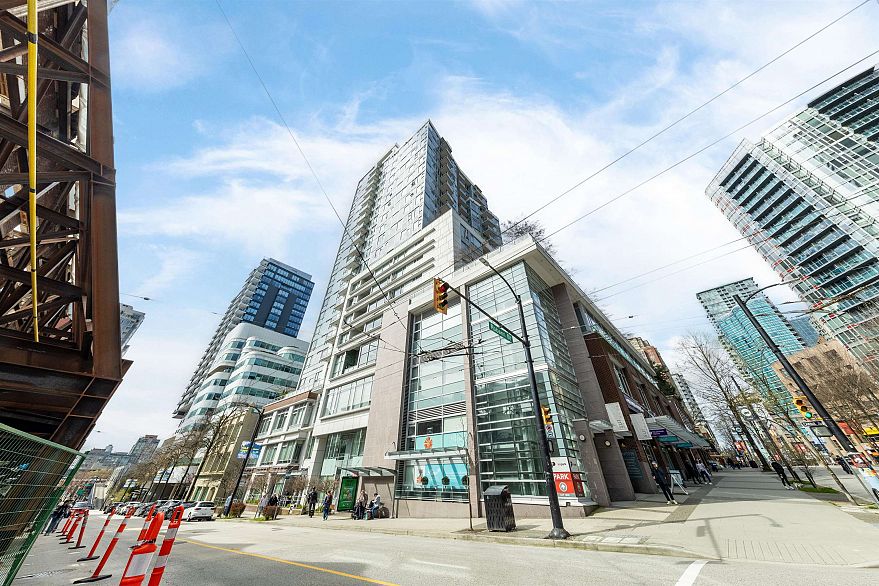 1103 821 Cambie Street