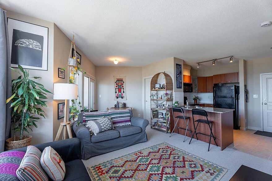 1506 4028 Knight Street