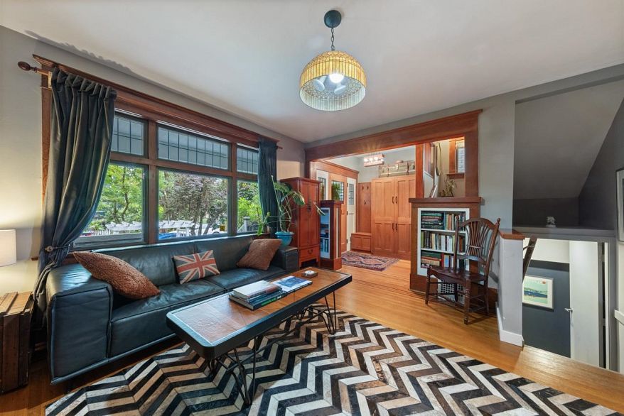 2220 Stephens Street