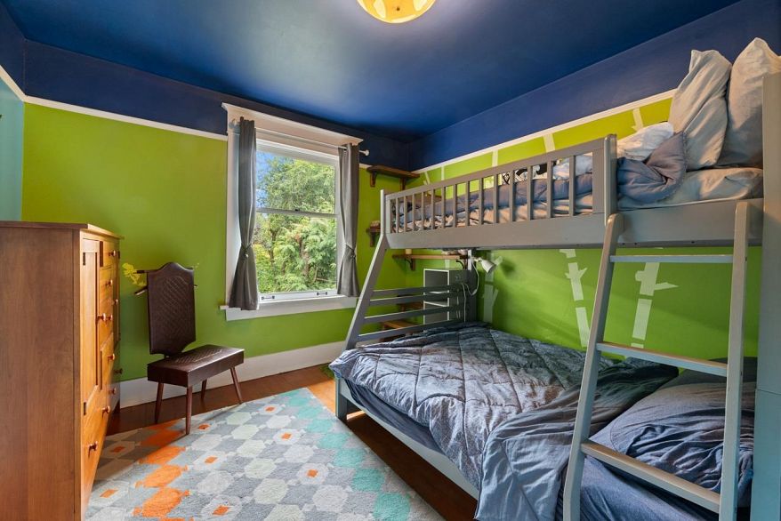 2220 Stephens Street