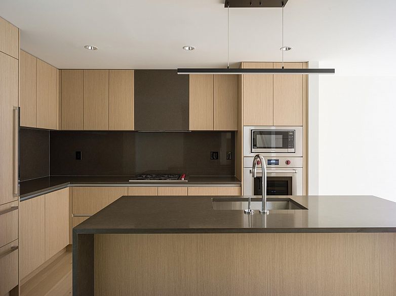 401 3636 W 39th Avenue