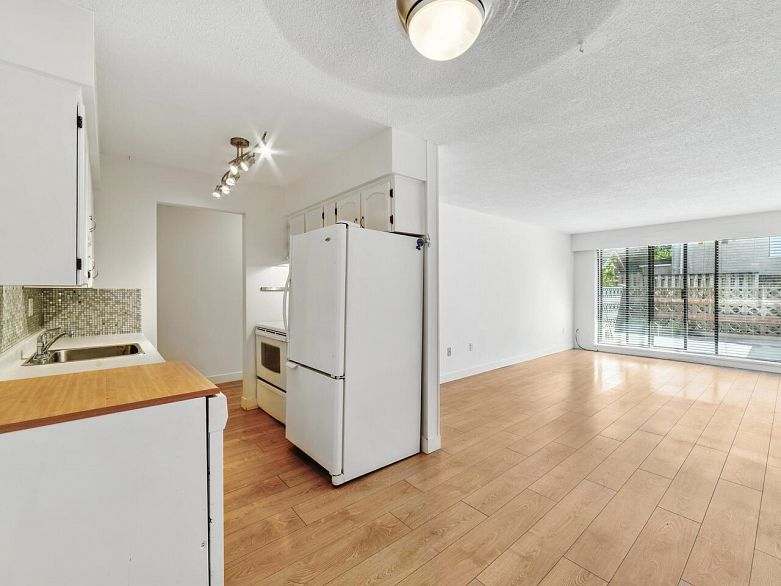 101 2910 Ontario Street