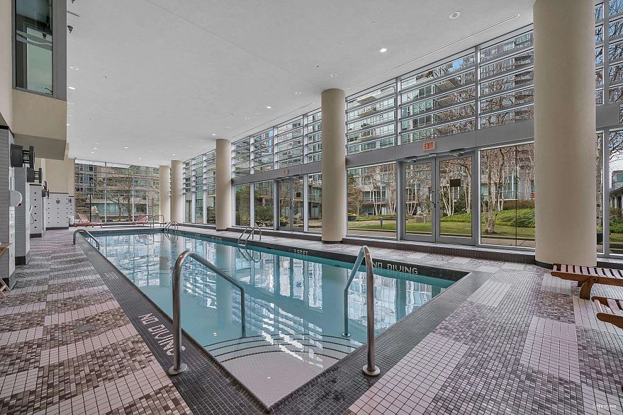 806 590 Nicola Street