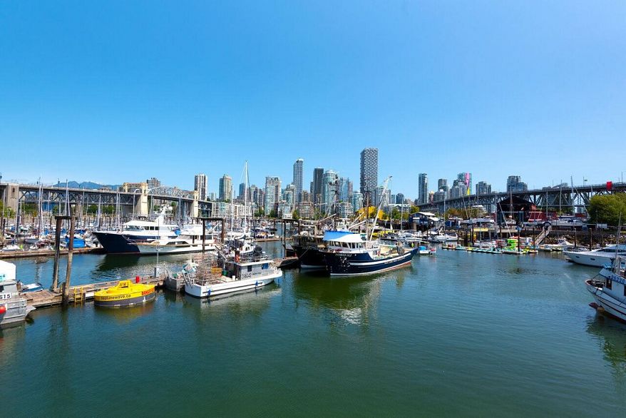 408 1635 W 3rd Avenue