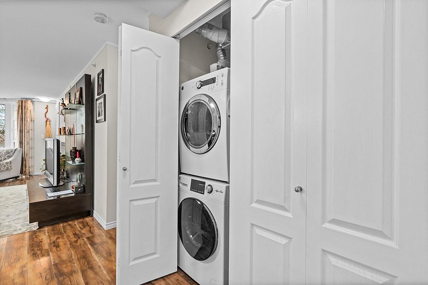 303 1488 Hornby Street