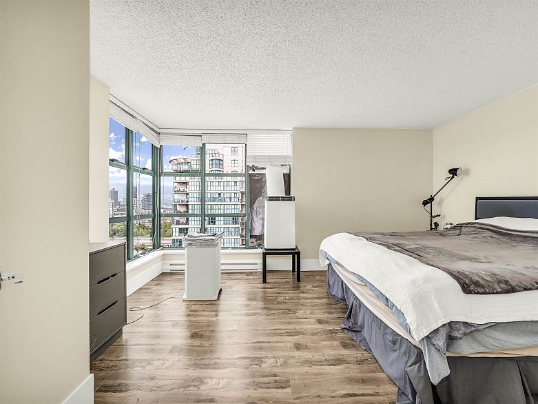 2302 1188 Quebec Street