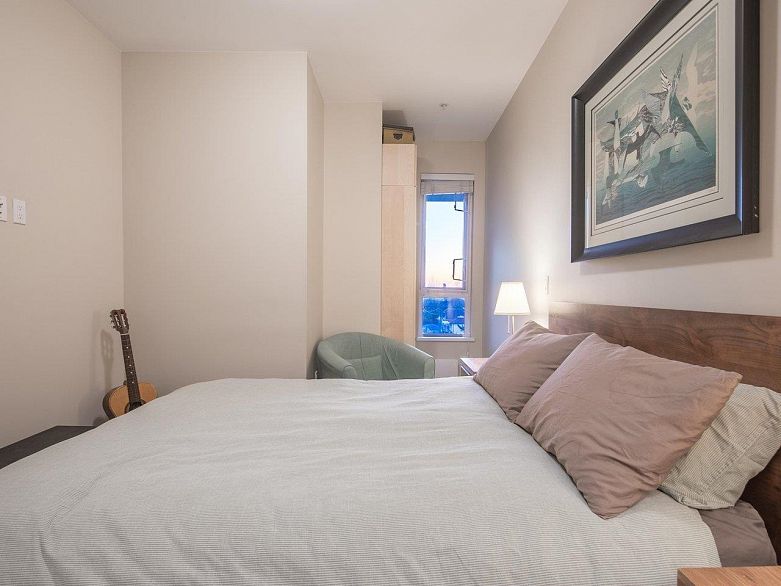 PH5 2889 E 1st Avenue