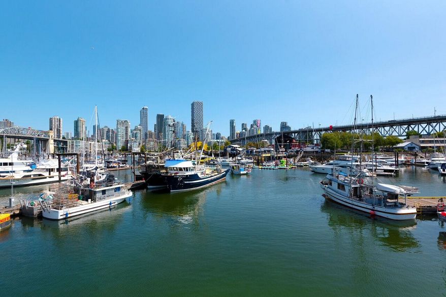 408 1635 W 3rd Avenue