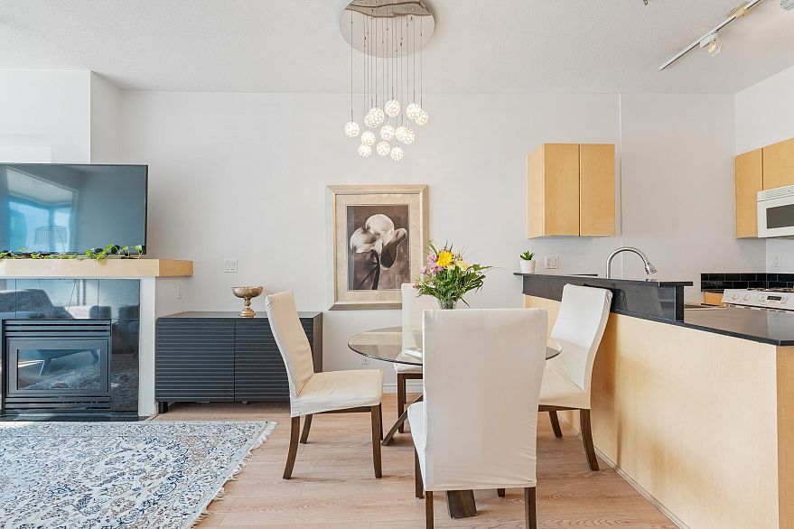 3103 1239 W Georgia Street