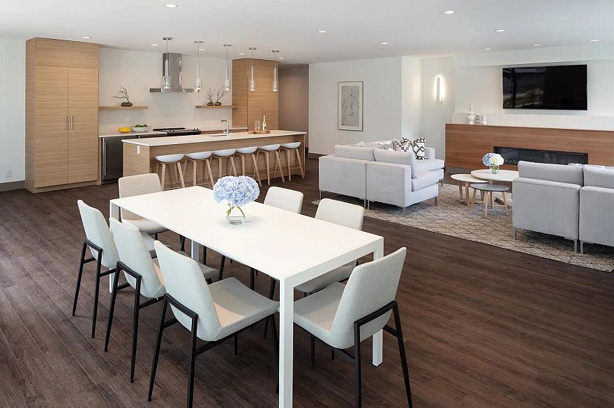 1502 8538 River District Crossing