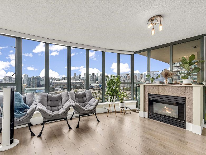 2302 1188 Quebec Street