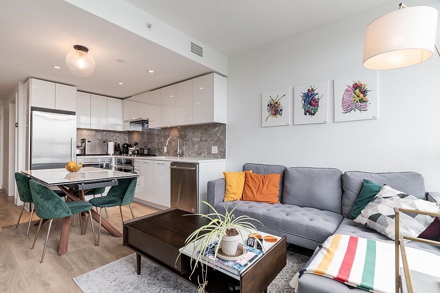 1908 8538 River District Crossing