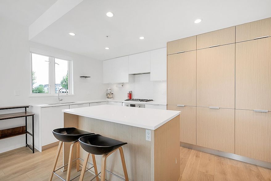 308 5085 Main Street