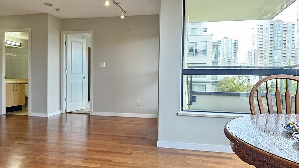 512 3588 Crowley Drive