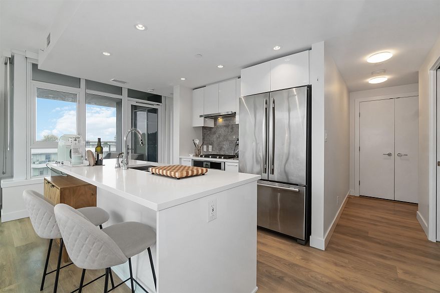 1502 8538 River District Crossing