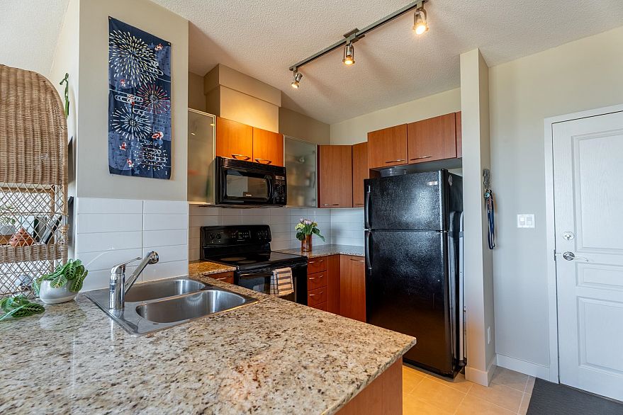 1506 4028 Knight Street