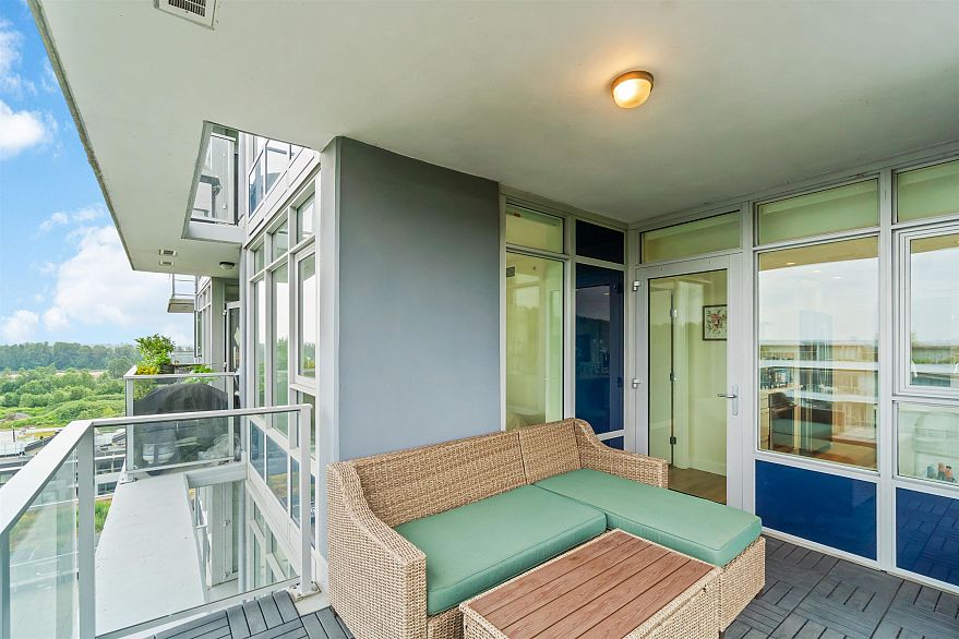 1502 8538 River District Crossing