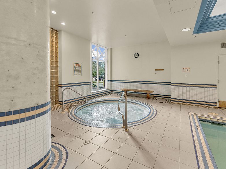 2302 1188 Quebec Street