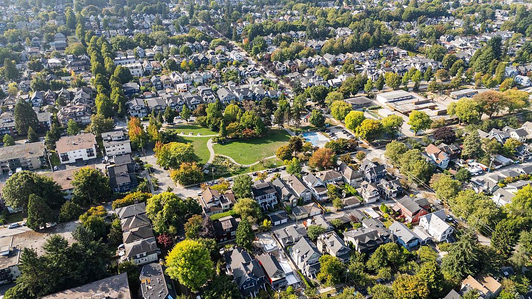 402 2828 Main Street