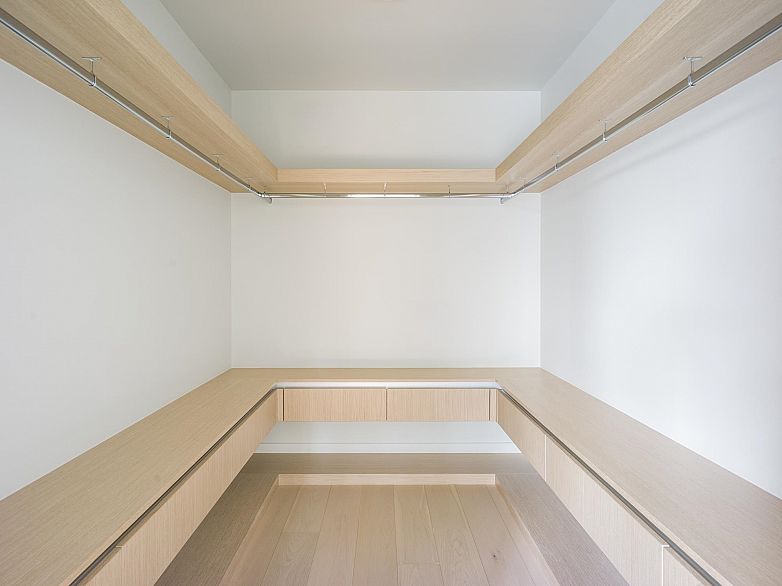 401 3636 W 39th Avenue